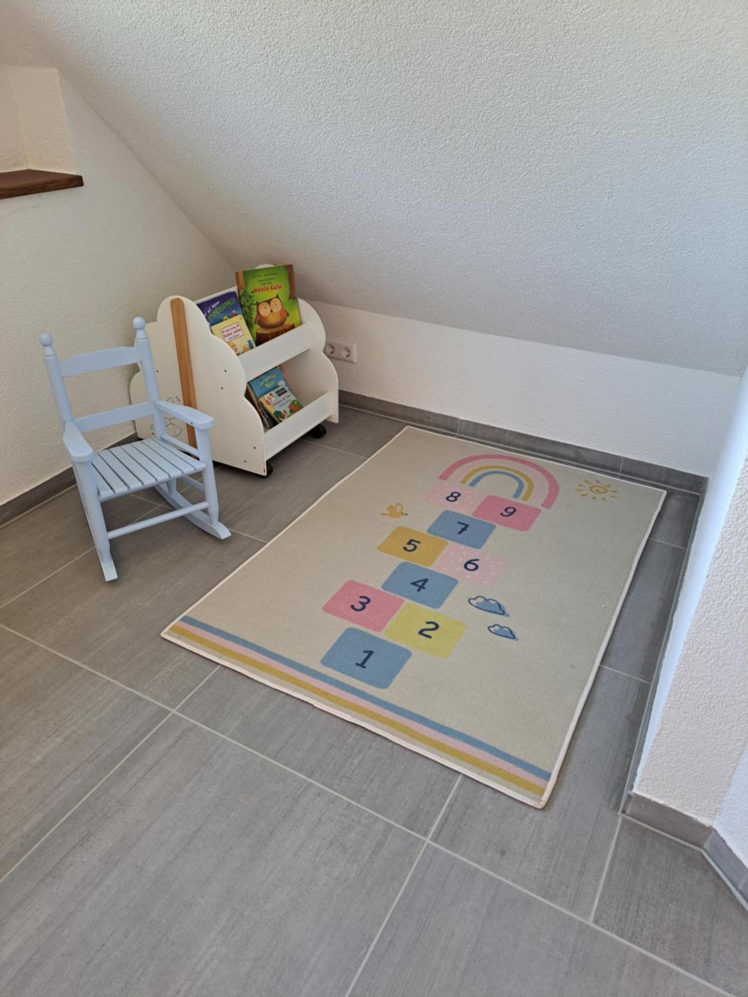 Ferienwohnung Heuboden Хюфинген Экстерьер фото