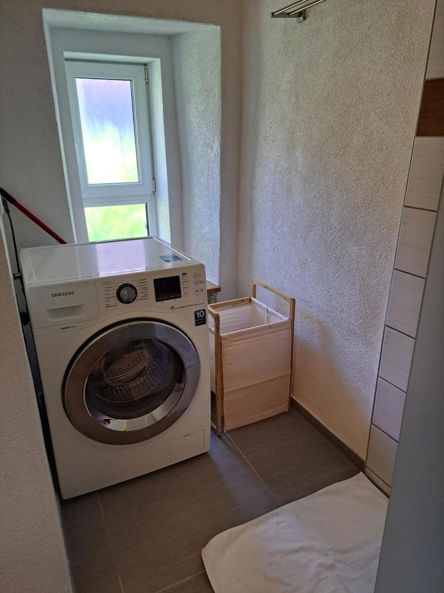 Ferienwohnung Heuboden Хюфинген Экстерьер фото
