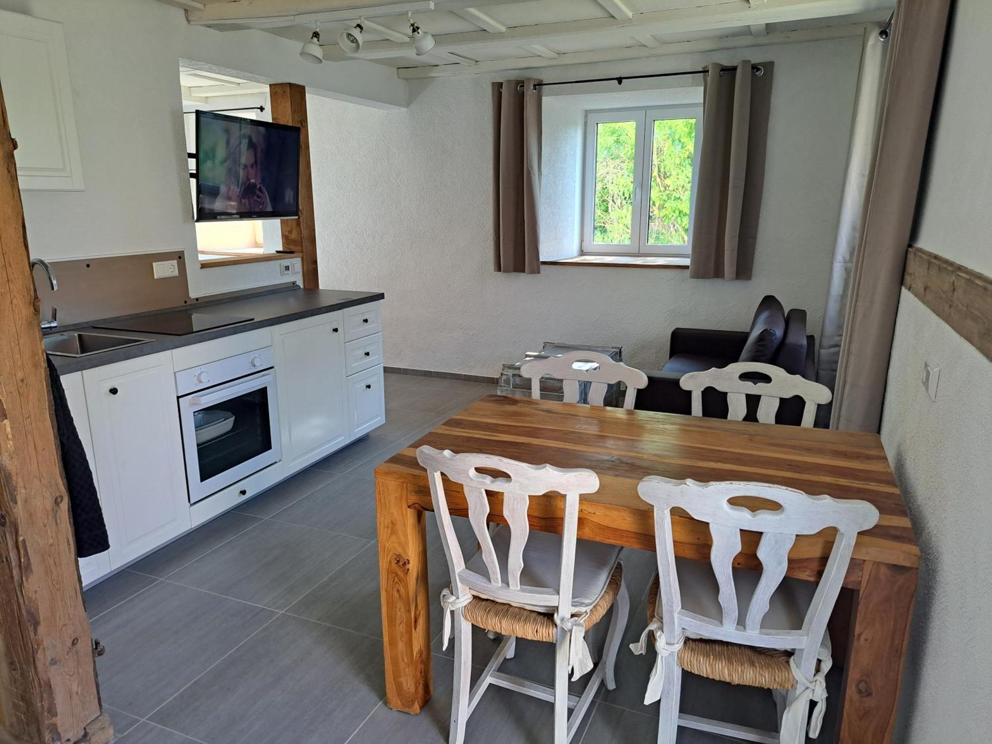 Ferienwohnung Heuboden Хюфинген Экстерьер фото